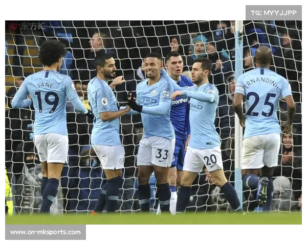 热苏斯梅开二度瞬间：凌空垫射与头球破门诠释射手本能